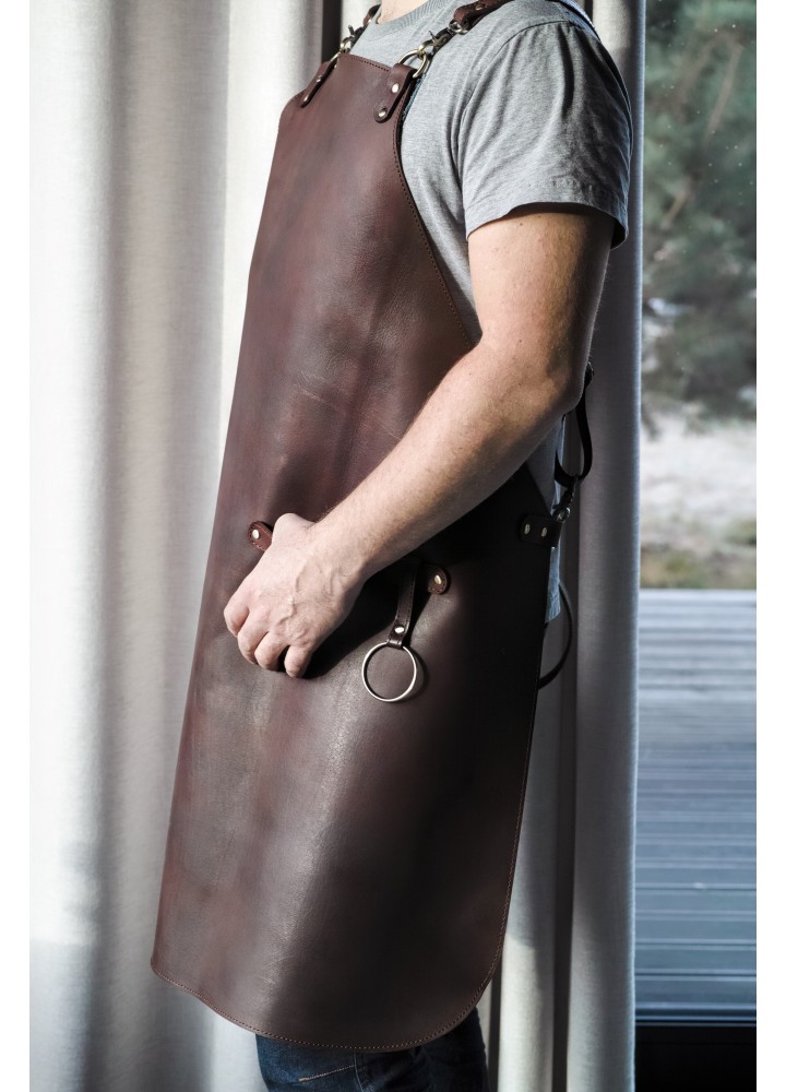 Фартук из натуральной кожи с именной гравировкой "Умбра" Фартук из натуральной кожи с именной гравировкой "Умбра"